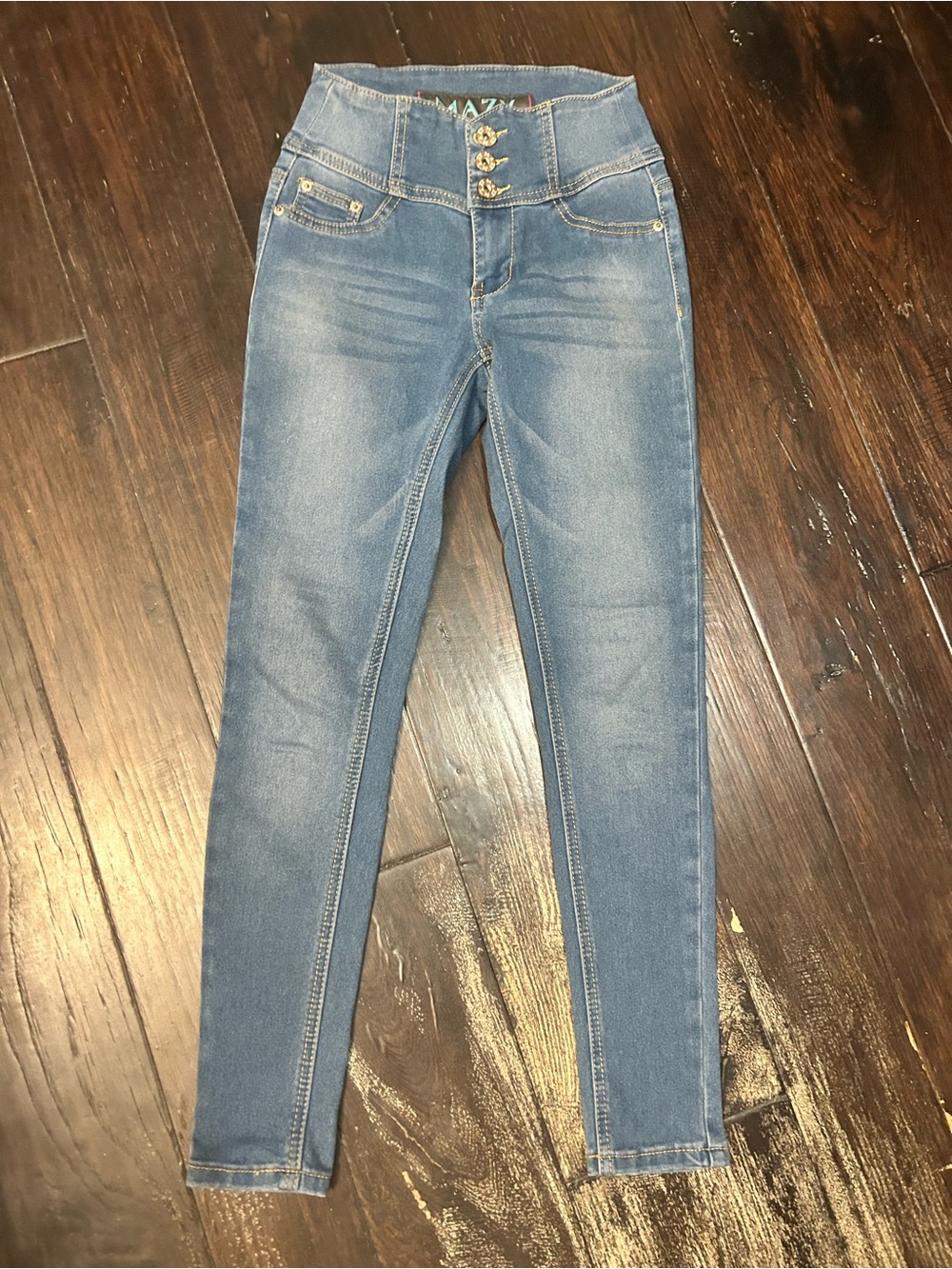 High-Rise Light Blue Women’s Jeggings with Triple Button Waist
